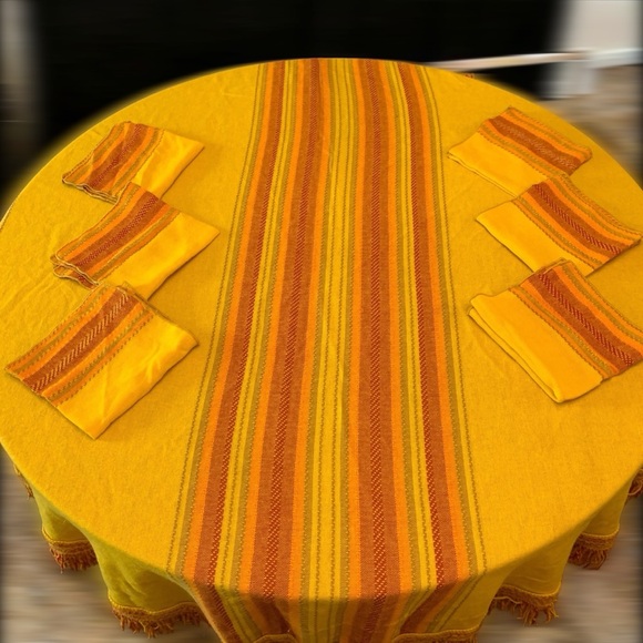v i n t a g e :: Vibrant Woven Table Cloth 6 Napkin Set MCM Boho - Picture 3 of 16